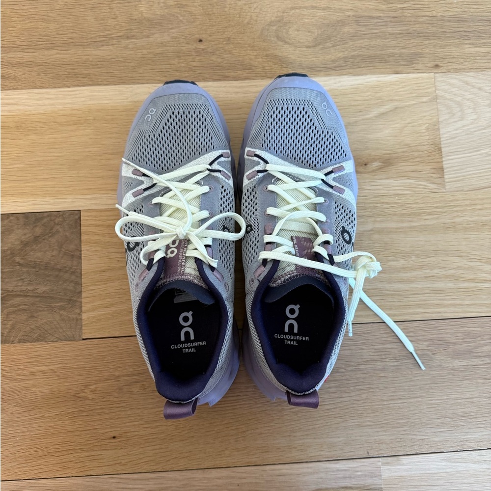 On Cloud Running Women's Gray and Purple Sneakers